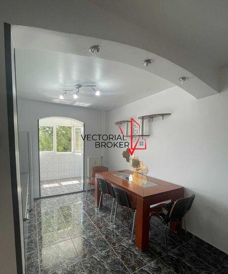 Basarabia Inchiriere Apartament 3 camere, Cernauti,curat,mobilat