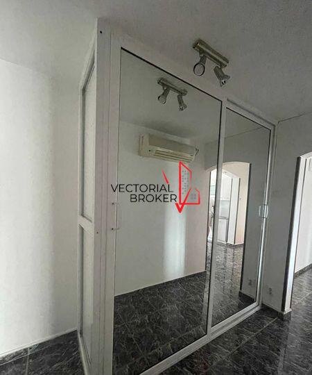 Basarabia Inchiriere Apartament 3 camere, Cernauti,curat,mobilat